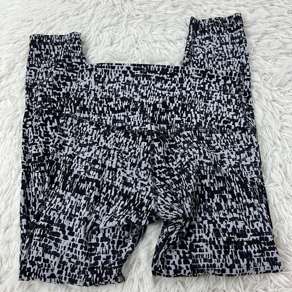 Lululemon Align Pant II 25" Urban Block Ice Grey Black - Picture 3 of 4